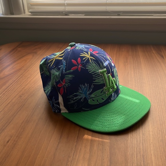 [NOS] Vintage LA Dodgers Hawaiian New Era Hat. One size. - Picture 5 of 6